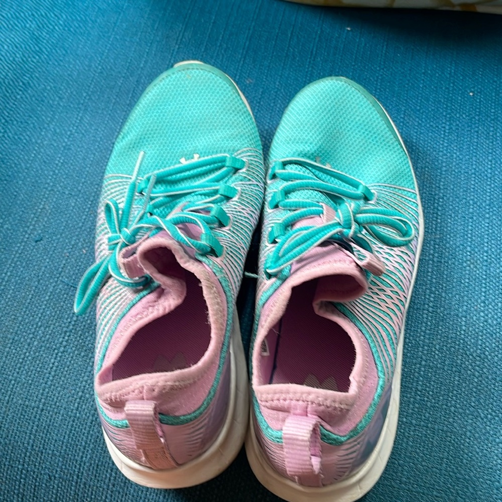 Under Armor Girls Aqua and Lavender Sneakers Size 6.5y